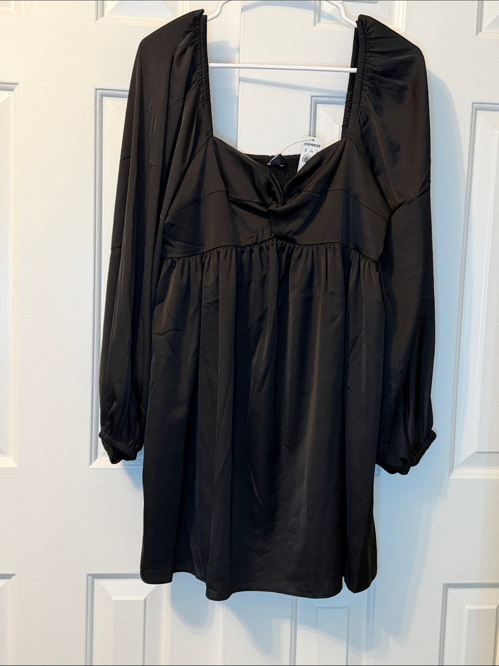 NWT Express Satin Sweetheart Long Sleeve Twist Front Mini Dress Black Size M
